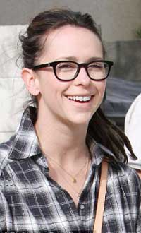 想要求職成功？戴副眼鏡吧！