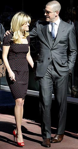 “律政俏佳人”瑞茜再婚 明星好友見(jiàn)證