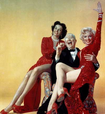 夢(mèng)露經(jīng)典“地鐵裙”被拍賣 價(jià)值460萬(wàn)美元