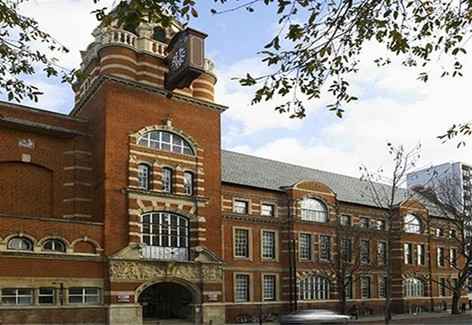 倫敦城市大學(xué)執(zhí)照被收 留學(xué)生須轉(zhuǎn)學(xué)