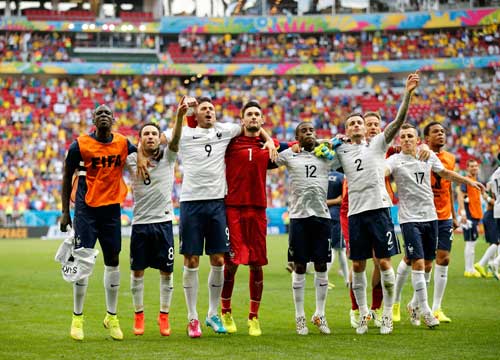 彩色世界杯？352名球員，只有12名穿黑色戰(zhàn)靴