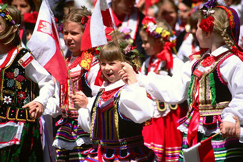 世界各國(guó)如何紀(jì)念憲法日(組圖)