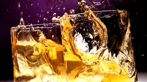 嗜酒人士的福音:蘇格蘭花呢廠商推出威士忌味面料