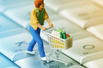 “線上線下相結(jié)合”的經(jīng)營(yíng)模式