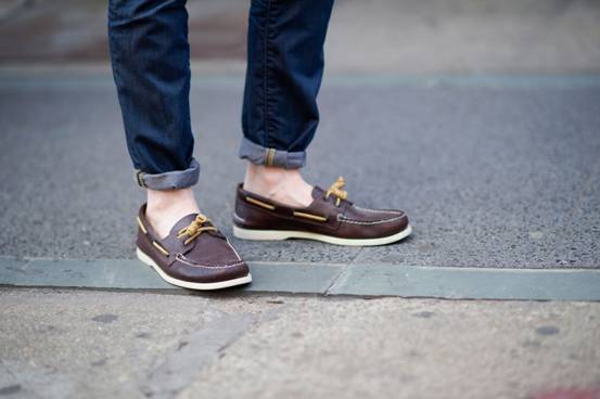 藏起腳踝過(guò)冬吧：“男人味腳踝”這季不流行啦！