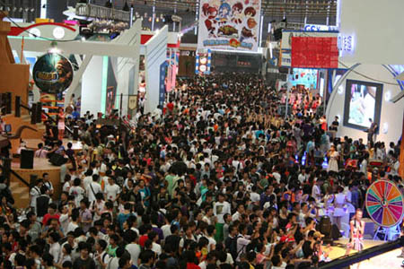 ChinaJoy opens amid glares