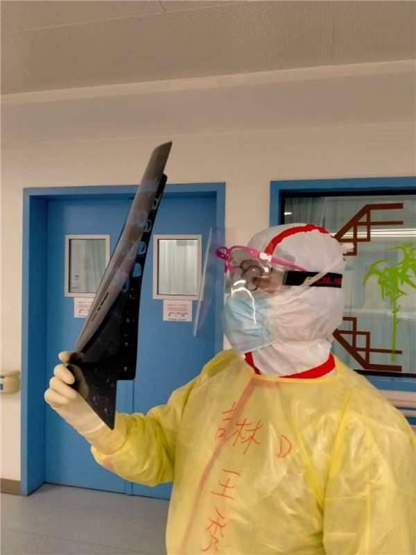 Woman, 73, takes long trip to thank doctor for cure