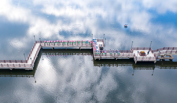 Festival in Jilin features 1,000-person qipao show