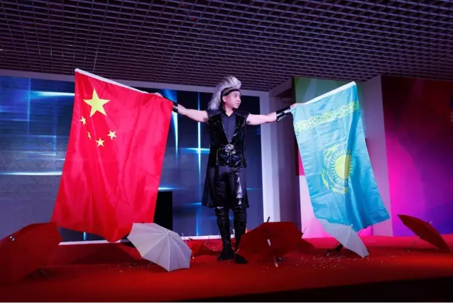 一睹為快 丨 美猴王“大鬧”世博會 納扎爾巴耶夫或?qū)⒂H自觀看？