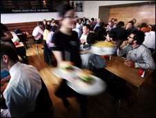 中國(guó)留學(xué)生英國(guó)就業(yè)的突破口