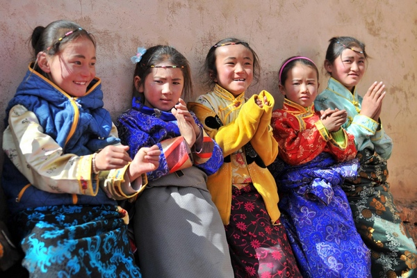 Tibetans observe 'Year of Water Snake' Tibetans observe 'Year of Water Snake'