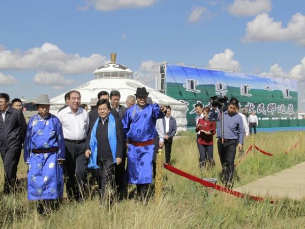 Li Jiheng advances cultural tourism in Inner Mongolia