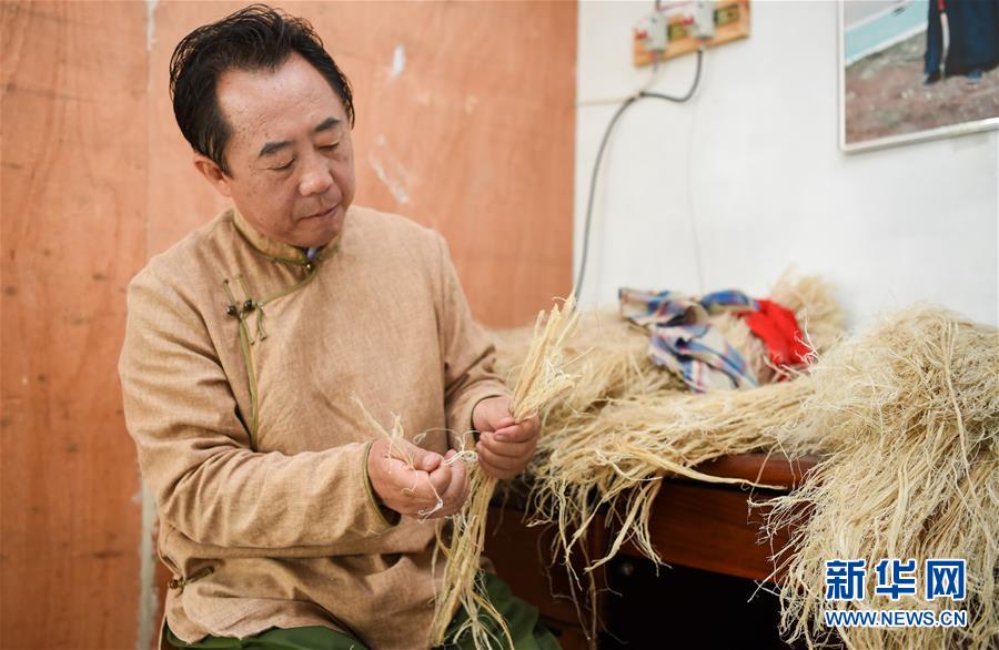 Mongolian horn-made bows take the spotlight