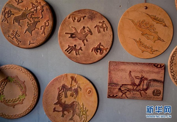 Leather handicrafts showcase grassland culture
