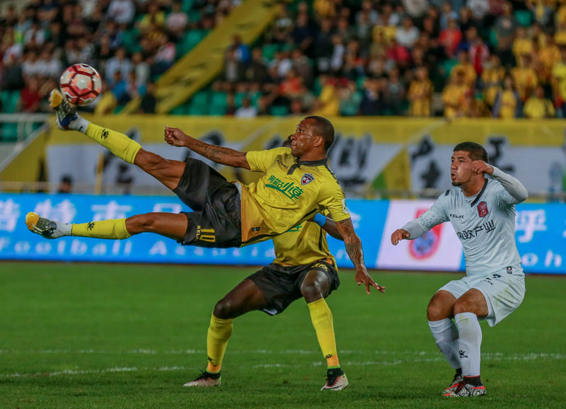 Hohhot trounces Xinjiang at home