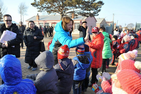 Rural kids have a fun afternoon with foreign teachers