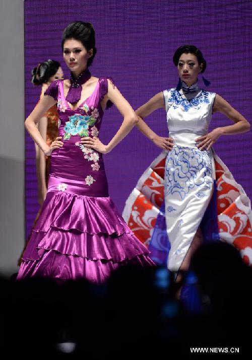 Gao Lixin's creations at Qingdao Fashion Week