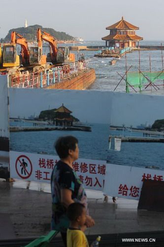 Zhanqiao Bridge in Qingdao under renovation