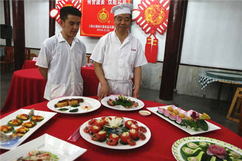 Jiading serves up lotus-themed cooking competition