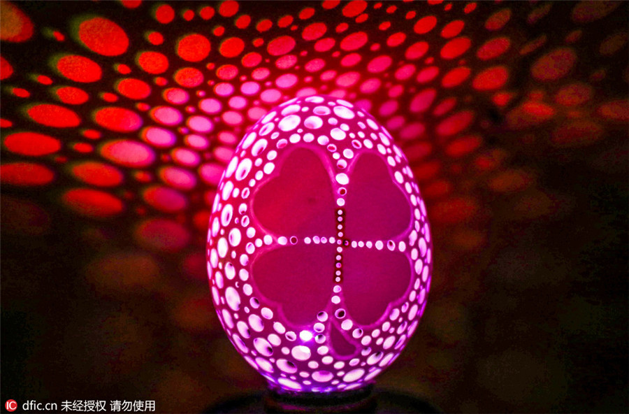 Egg carving master challenges Guinness World Record