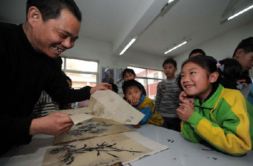Life in orphans' home in North China city