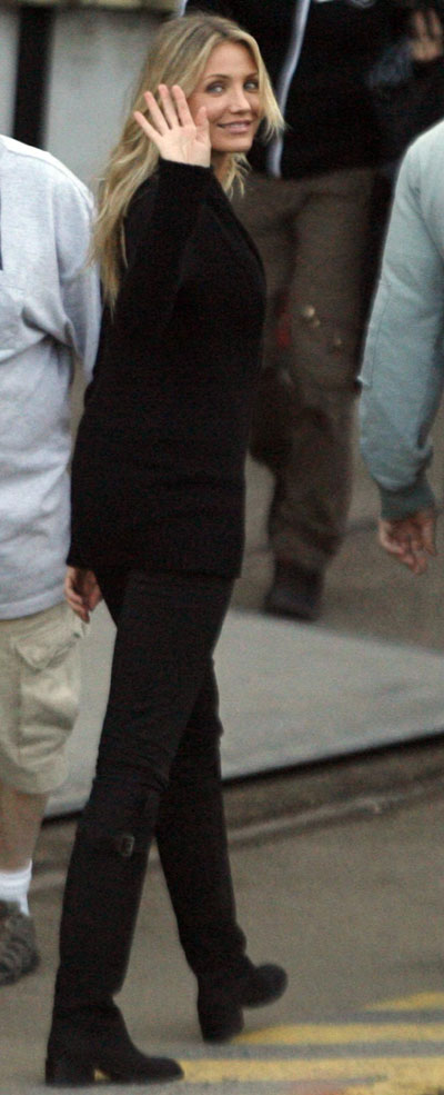 Cruise and Diaz ride motorbike during the filming of