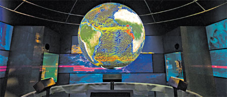 Digital globes for earth study