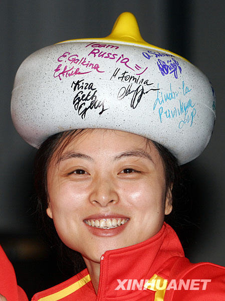 冰壺世錦賽上的美麗“風(fēng)景”