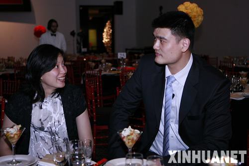 姚明基金會(huì)舉行盛大募款晚宴