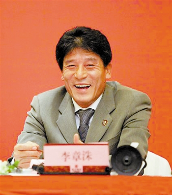 恒大進軍足壇 好戲連臺演