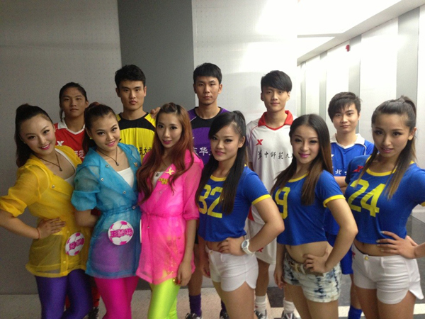 特步力挺校園足球 傳遞中國足球正能量