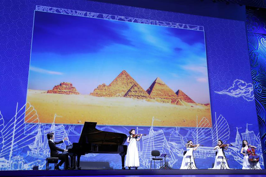 Xi calls for solidarity among emerging economies, developing nations