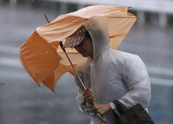Typhoon Roke kills at least 5 in Japan Typhoon Roke kills at least 6 in Japan