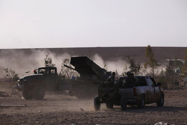 Libya rulers say they seize Gaddafi desert outposts Libya rulers say they seize Gaddafi desert outposts