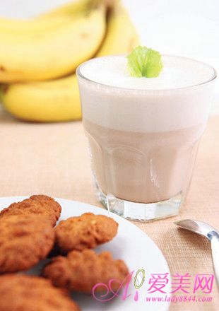 早晨喝酸奶并不營(yíng)養(yǎng)